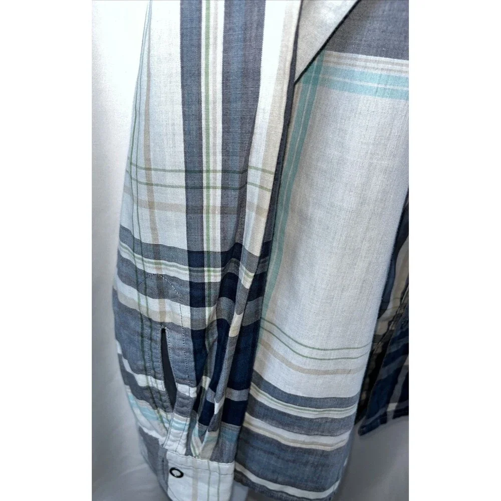 Banana Republic Men’s Camden Fit Reversible Blue Plaid Shirt Size M Casual